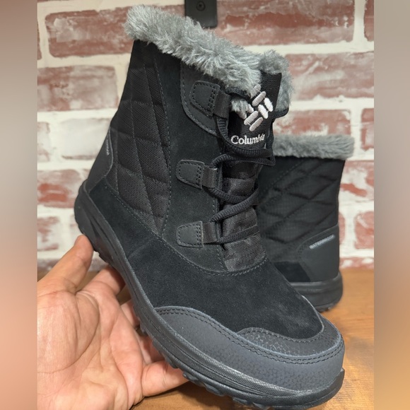 Columbia Women's Ice Maiden Shorty Boots, Black/Columbia Grey Size